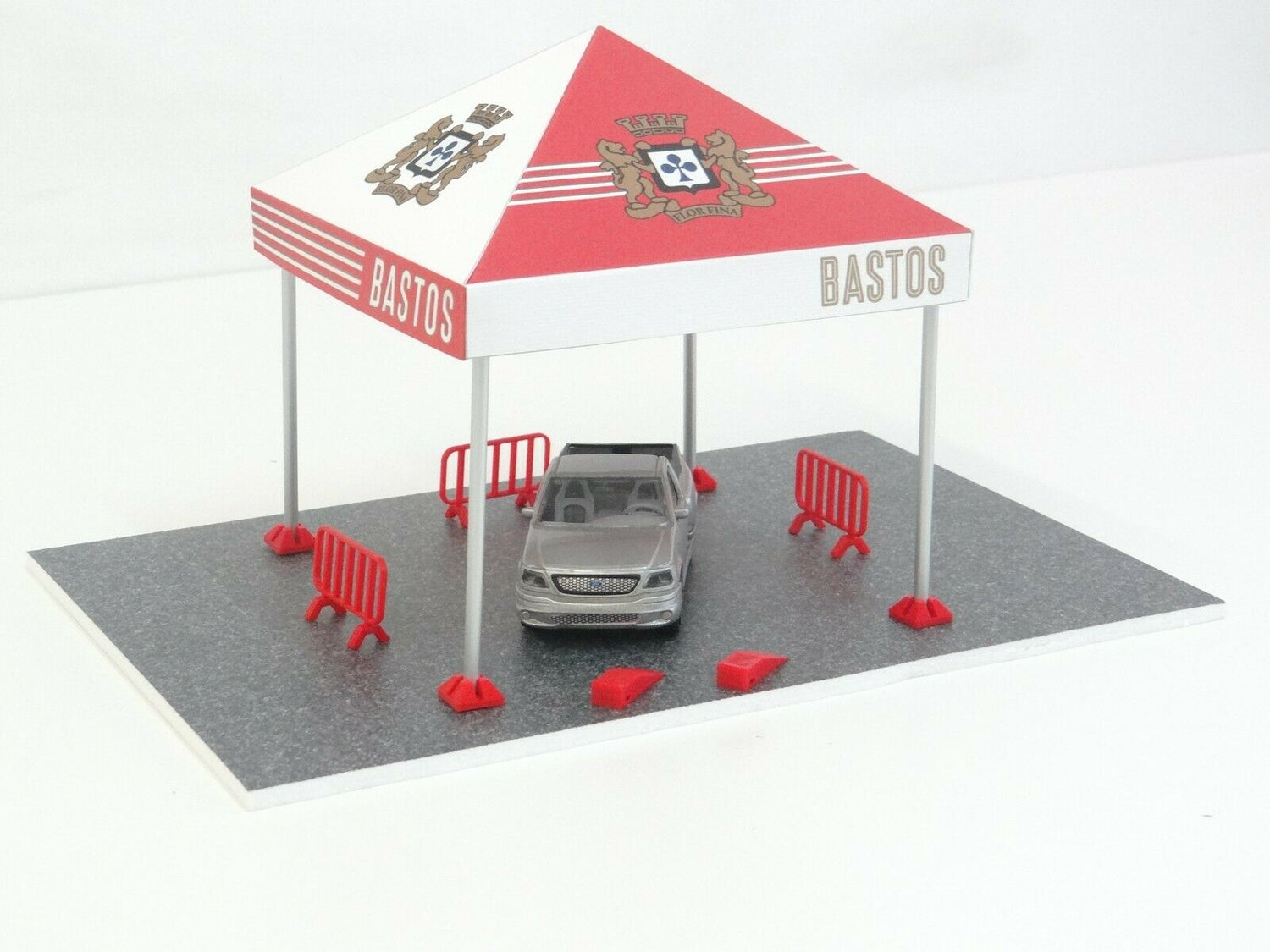 Diorama display