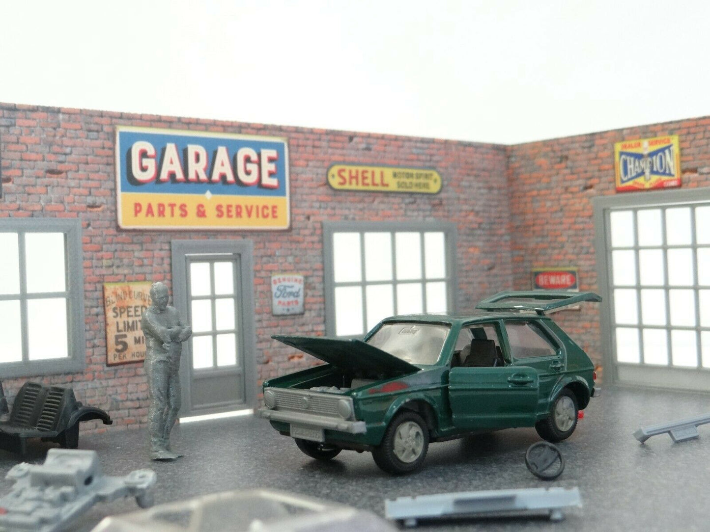 Diorama kits