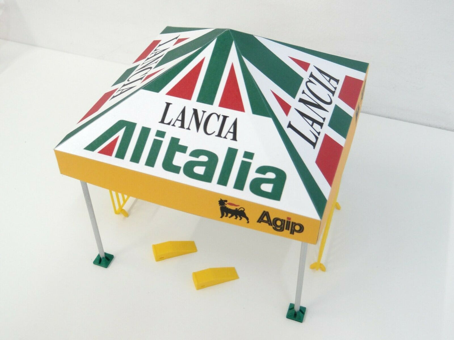 Miniature Model kit 1:24