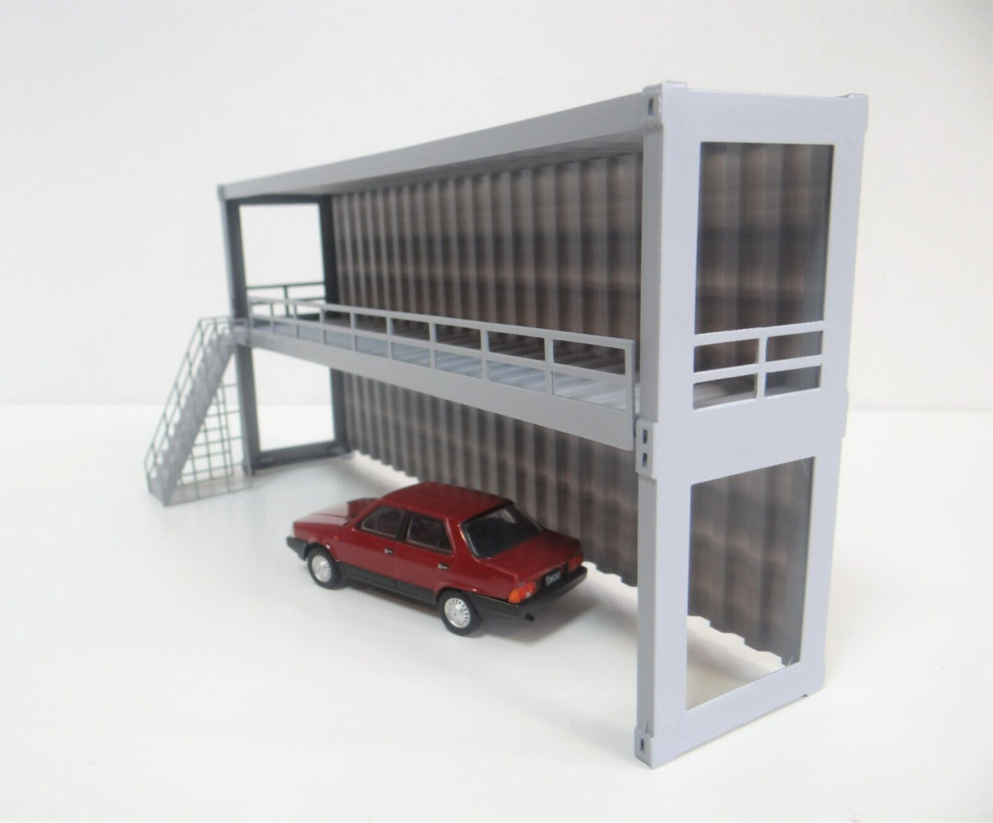 Unique diorama design