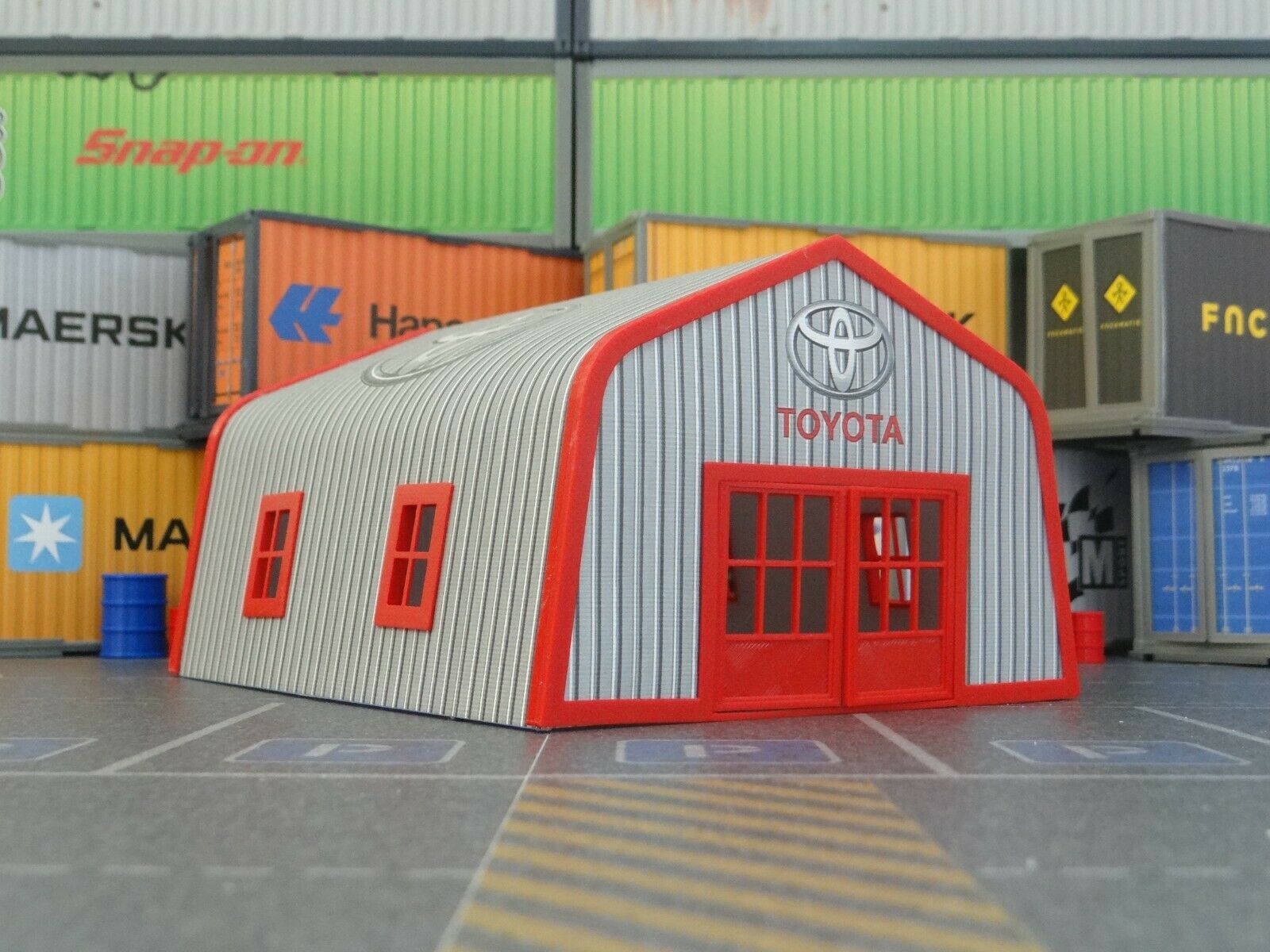 diorama garage