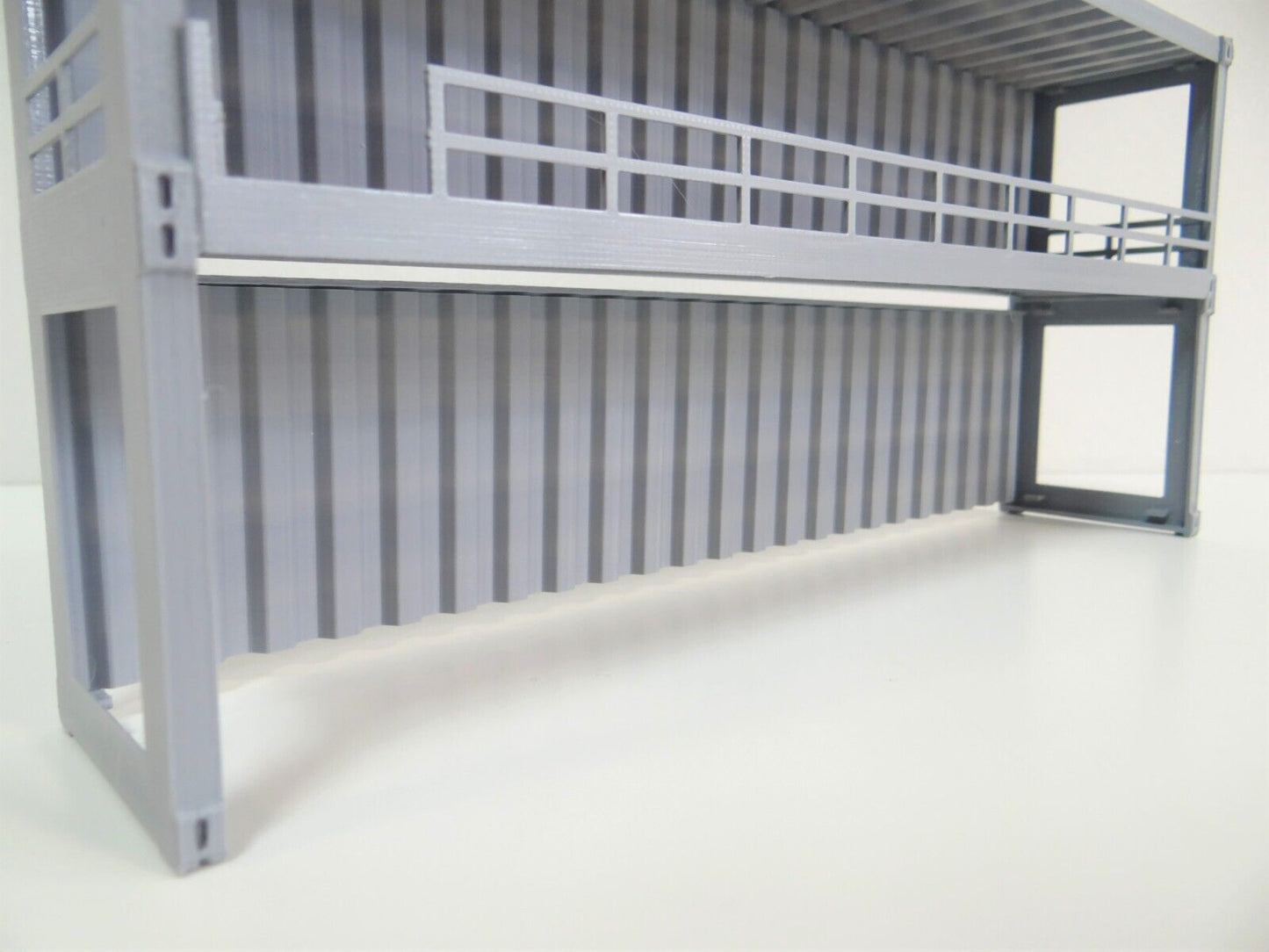 Race tribune size 