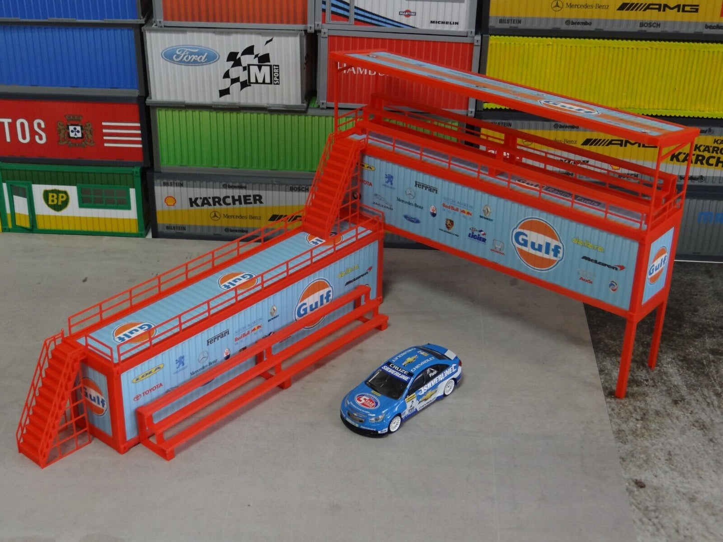Race tribune size 1:43