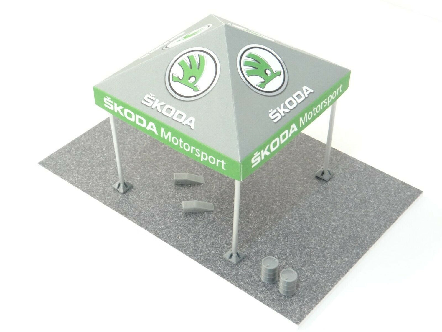 diorama racetrack decoration
