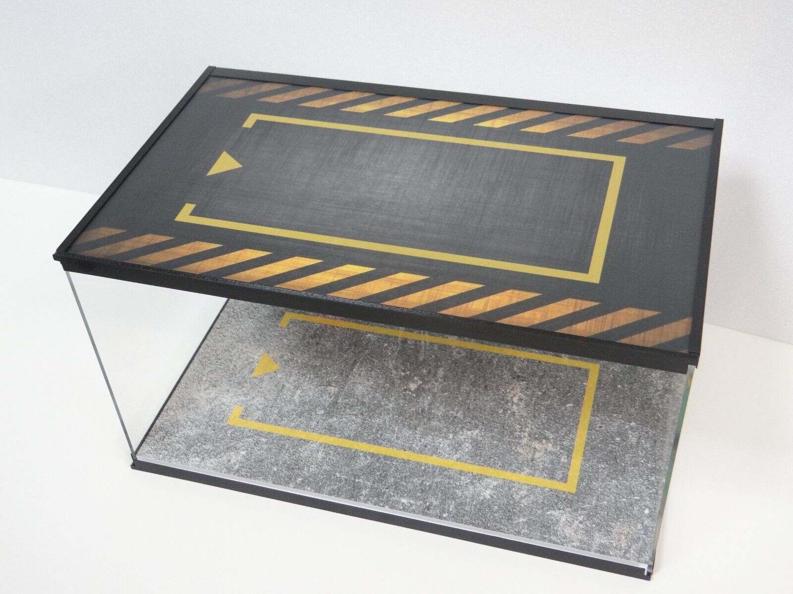 Scale 1:18 LED light Acrylic model car display case Parking space